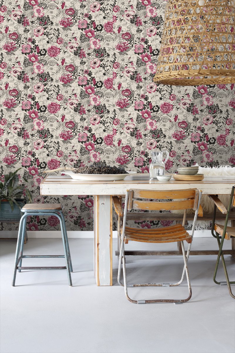 ESTAhome tapet blommor - mörkrött och beige - Hemmavid.se