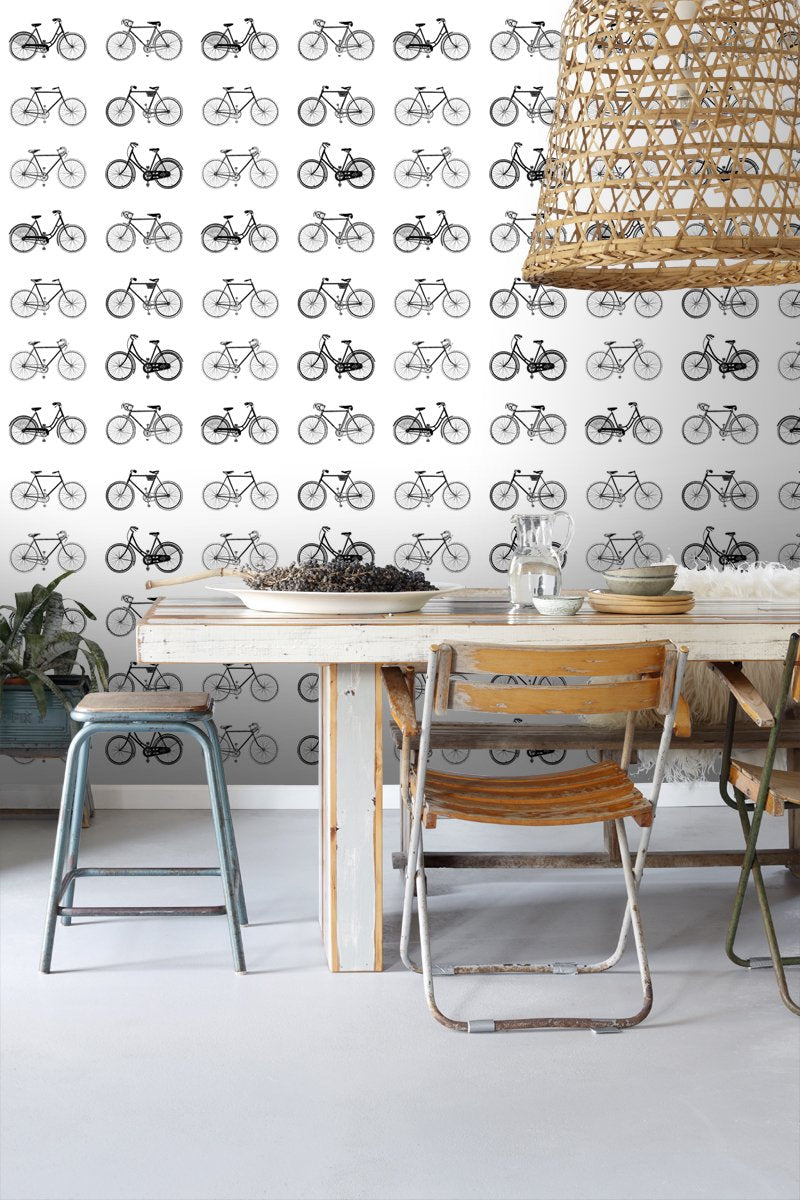 ESTAhome tapet cyklar - vitt och svart - Hemmavid.se