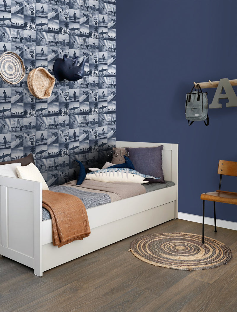 ESTAhome tapet bild av surfare - mörkblått - Hemmavid.se