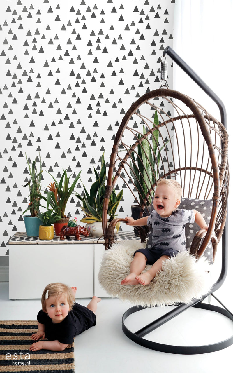 ESTAhome tapet grafiska trianglar - svart och vitt - Hemmavid.se