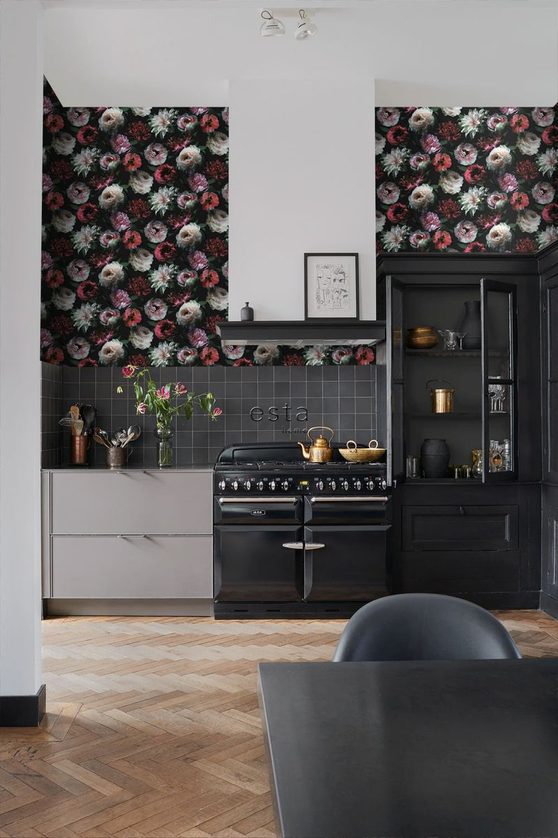 ESTAhome tapet blommor - rosa, svart och mörkgrönt - Hemmavid.se