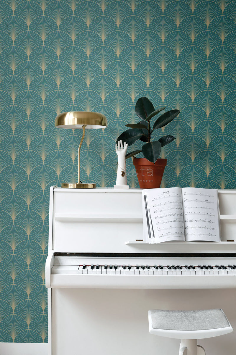 ESTAhome tapet art deco bensinblått och guld - Hemmavid.se